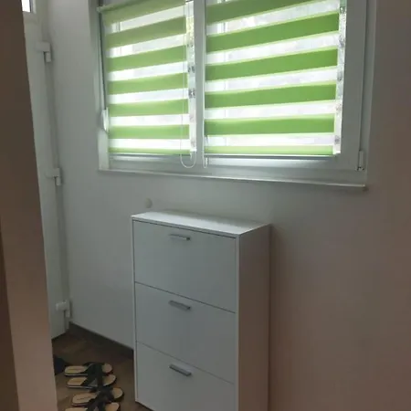 Apartament Sarah *